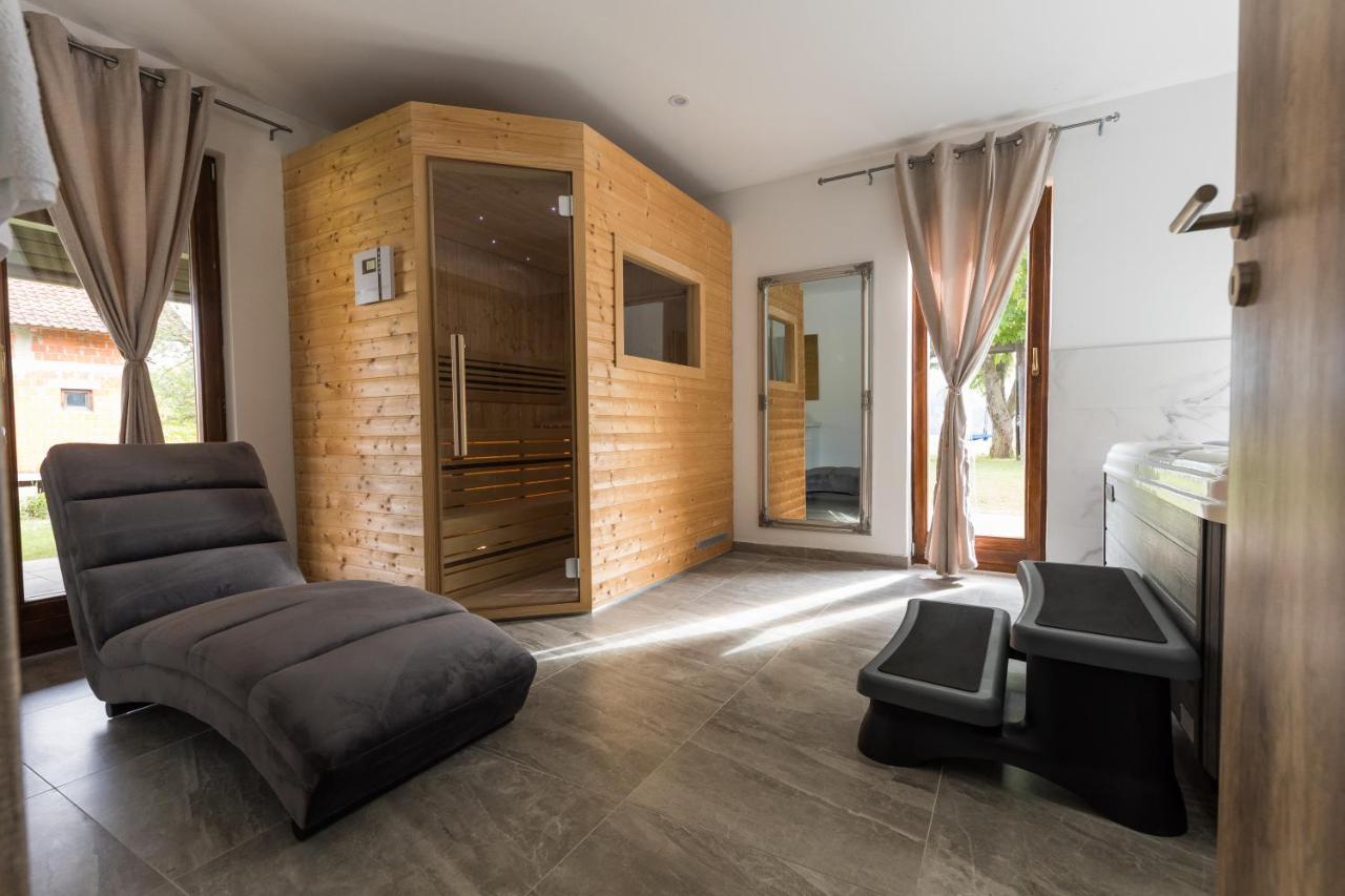 Senjska Villa Josipdol Exteriör bild